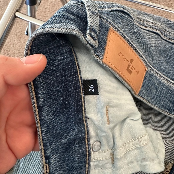 Seven7 Jeans Luxe Vintage Roxanne Ankle Distressed size 26 - Picture 3 of 7